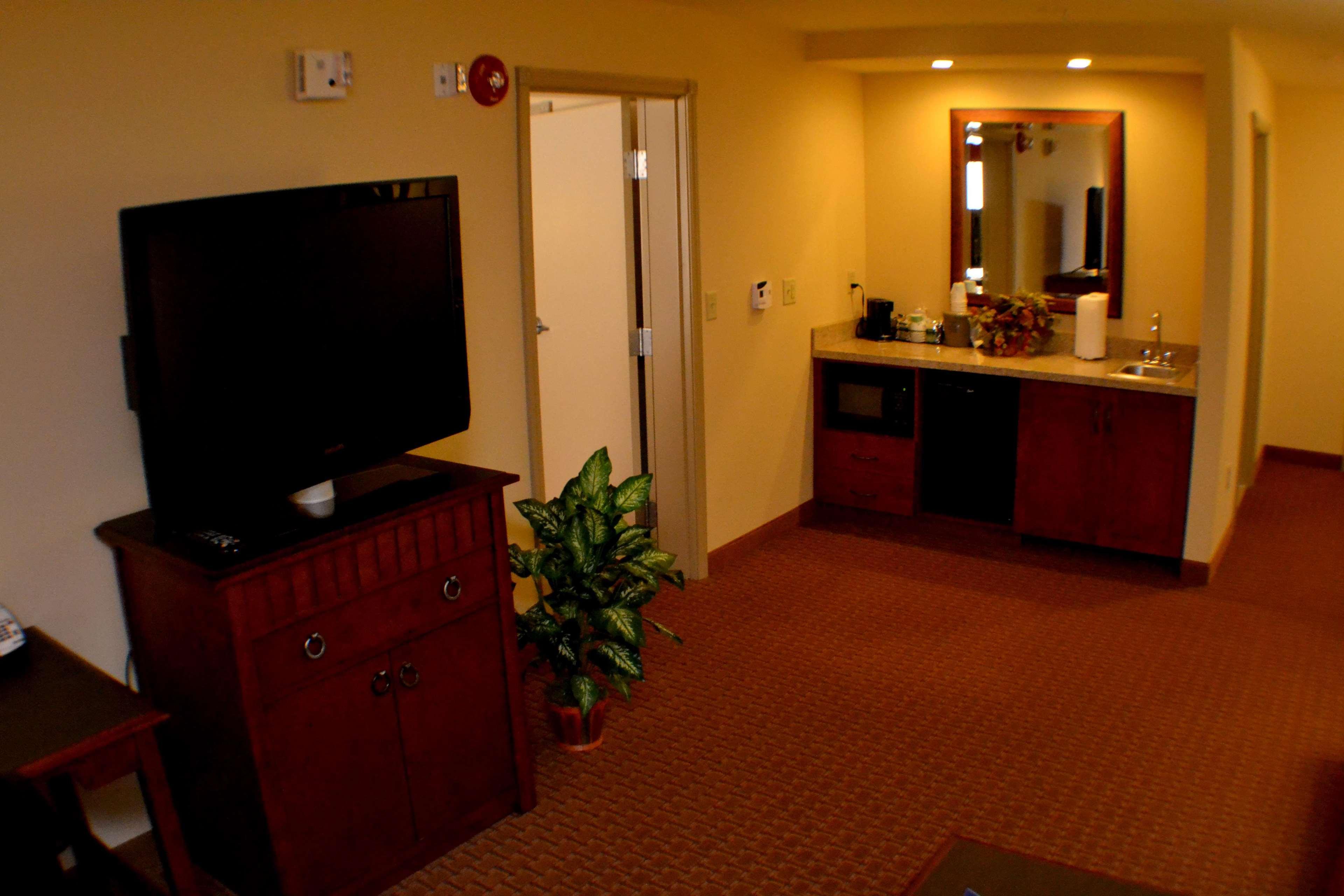 Hampton Inn & Suites Green River Room photo